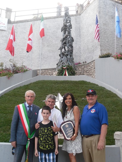Monumento Emigrante-09