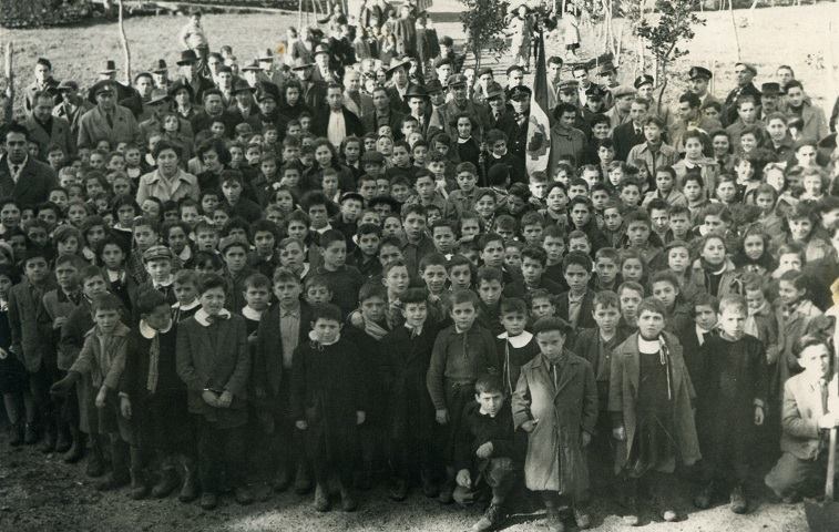 12 Montella FESTA ALBERI ANNI 50