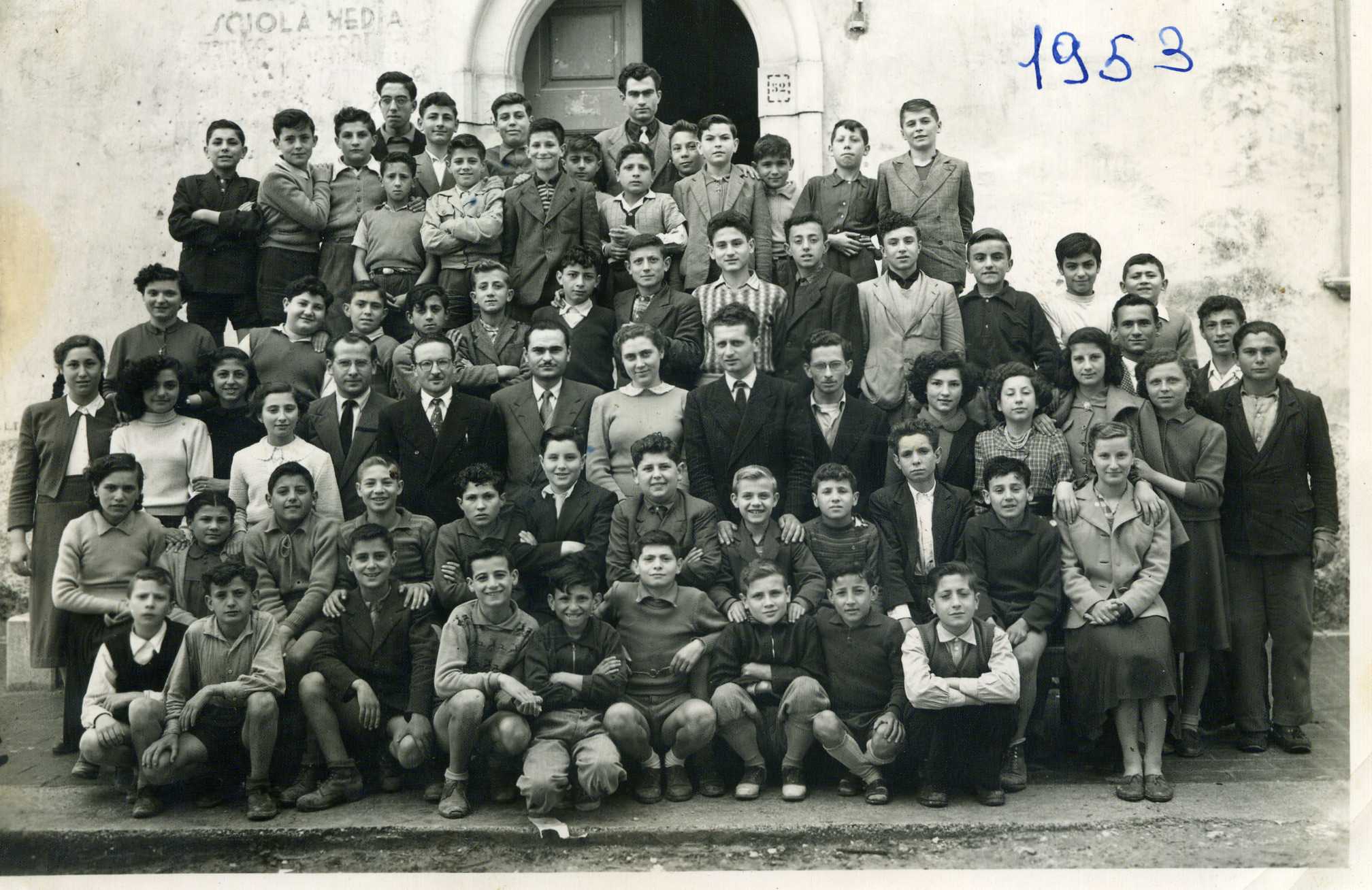 La Scuola Media A Montella Negli Anni 1950 53 Di Nino Tiretta